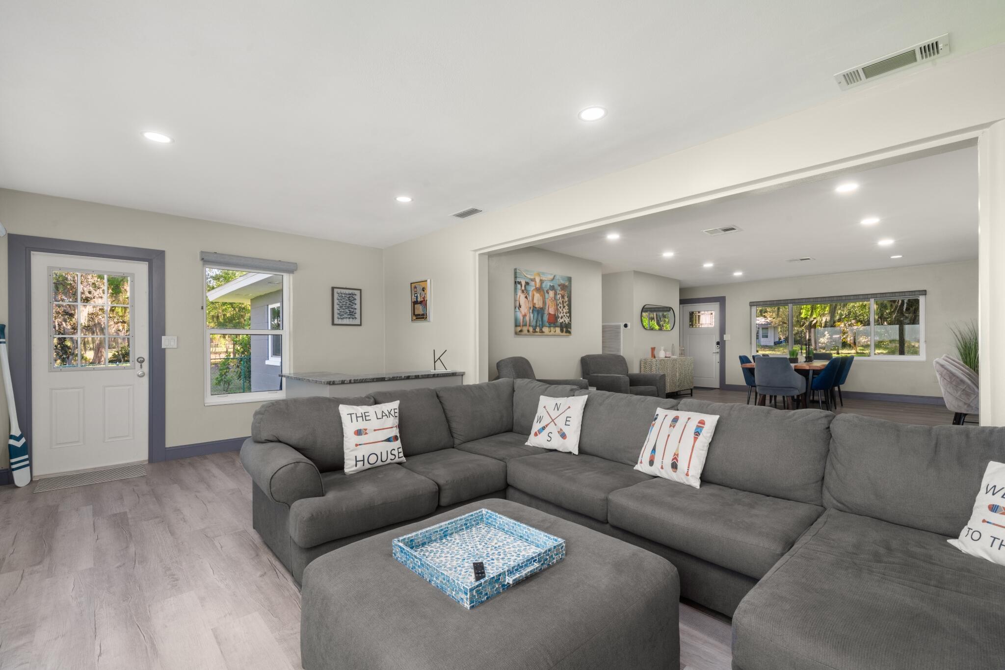 1622 W Dinner Lk Sebring, FL 33870