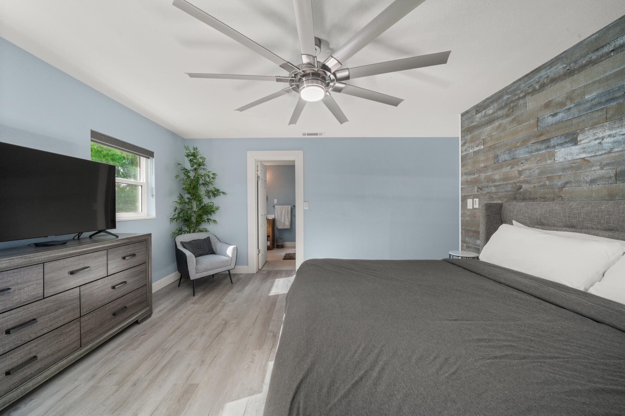 1622 W Dinner Lk Sebring, FL 33870