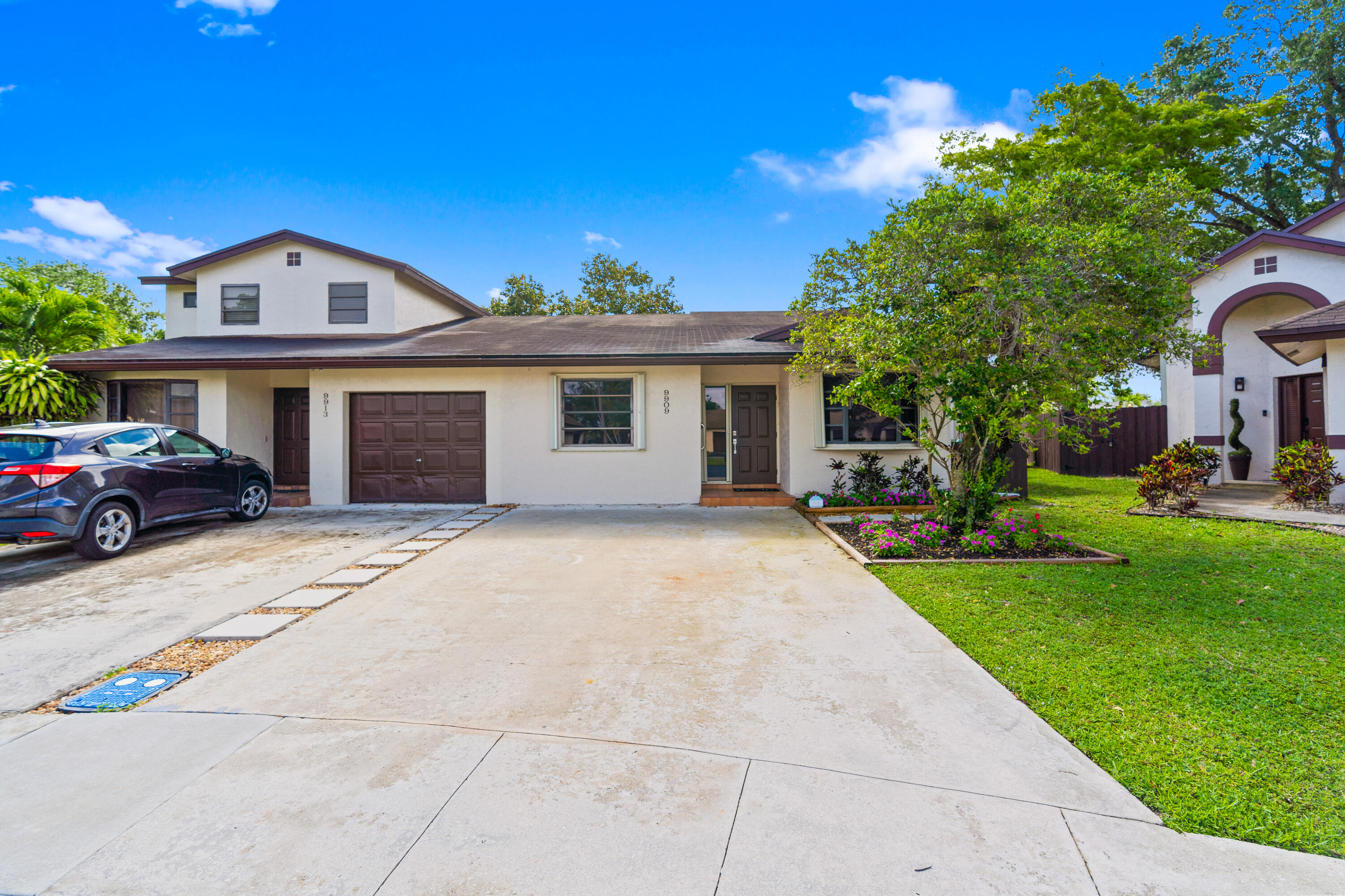9909 SW 16th