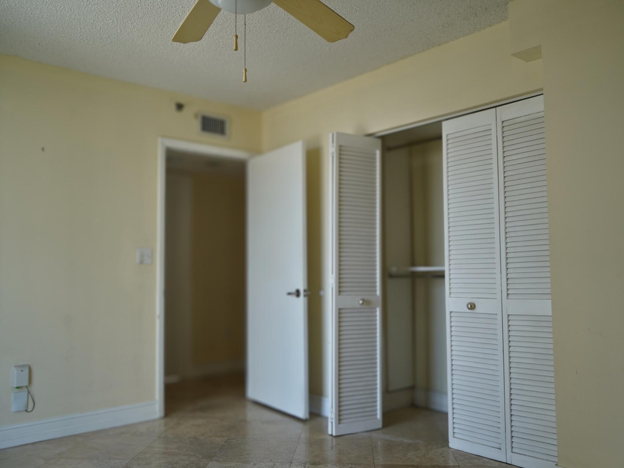 5900 Collins #601 Miami Beach, FL 33140