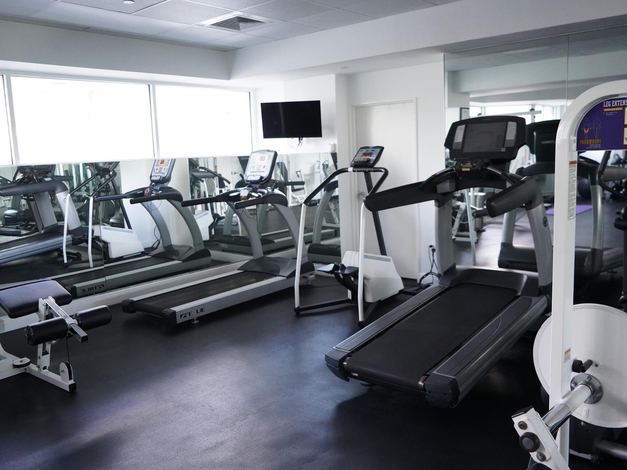 5900 Collins #601 Miami Beach, FL 33140