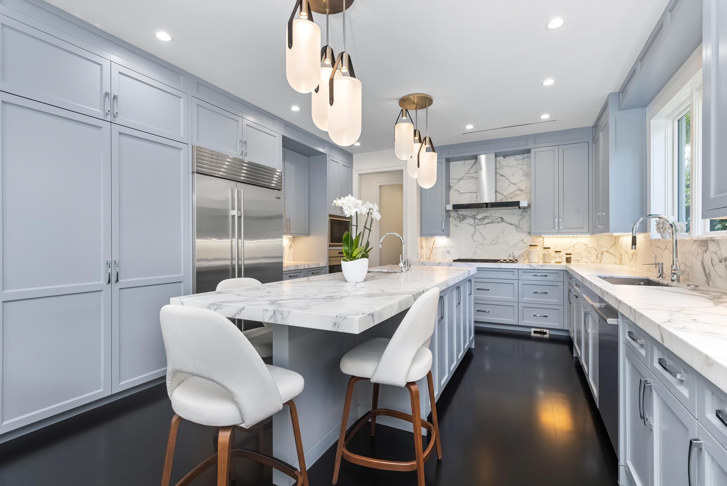 229 Ridgeview Palm Beach, FL 33480
