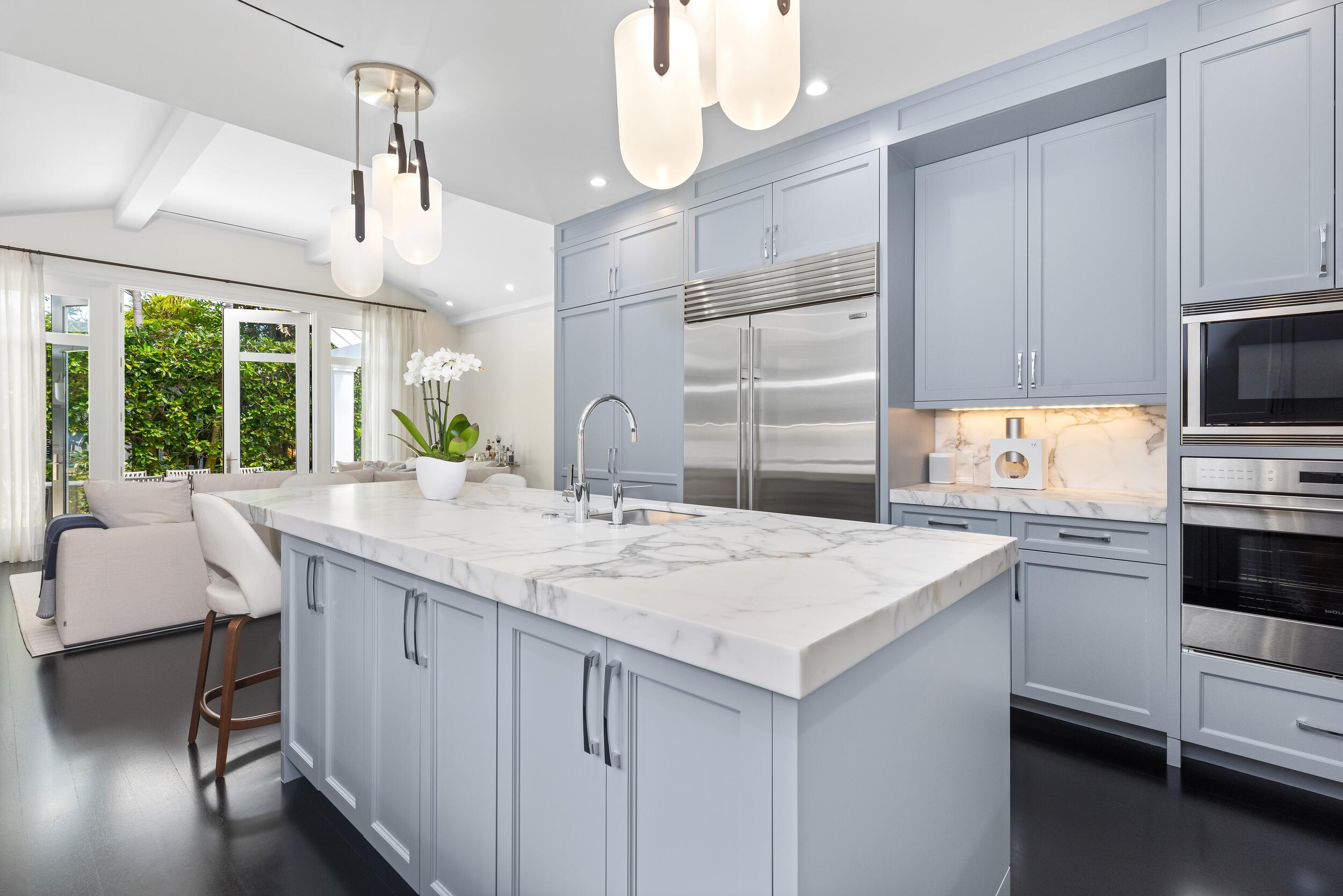 229 Ridgeview Palm Beach, FL 33480