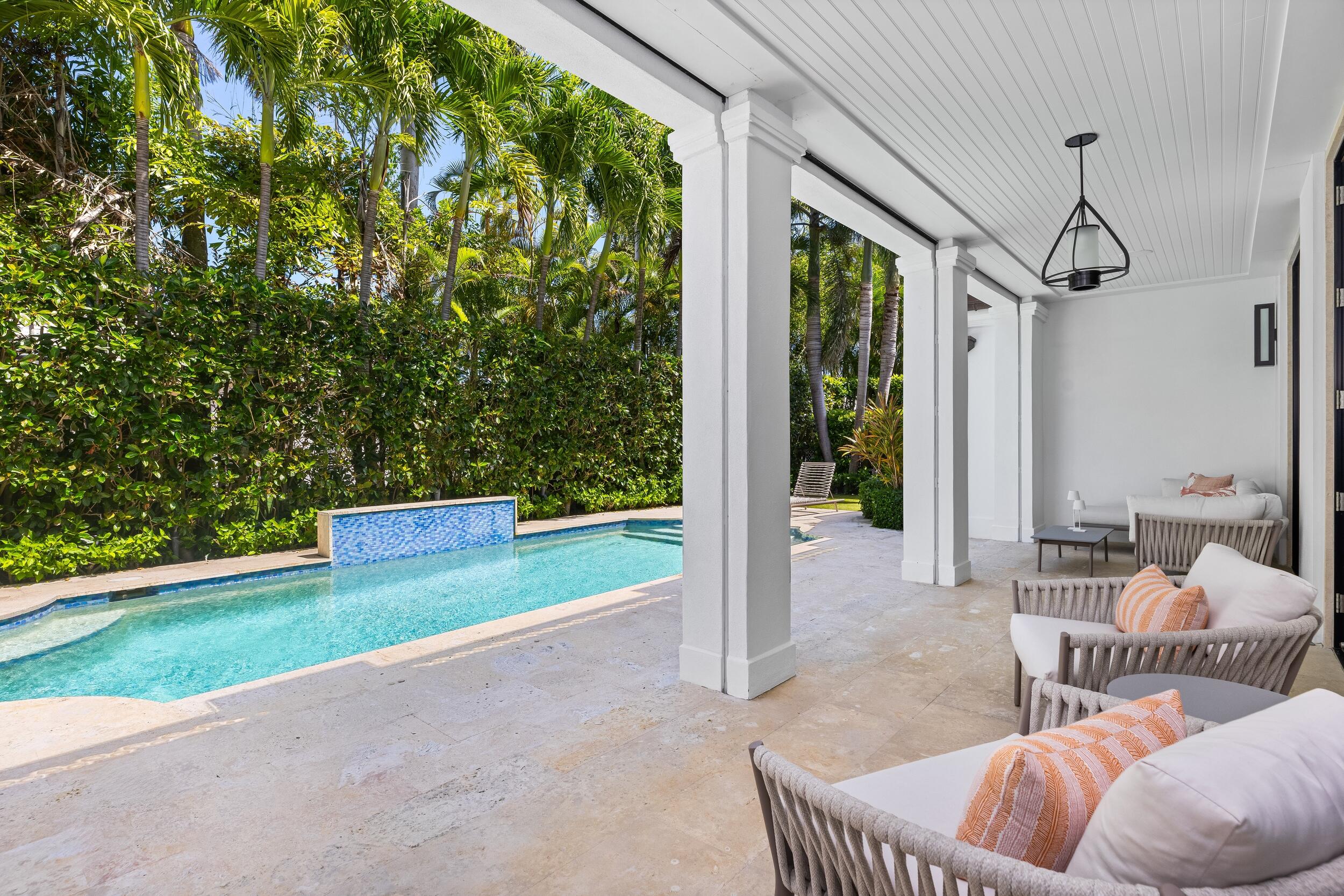 229 Ridgeview Palm Beach, FL 33480