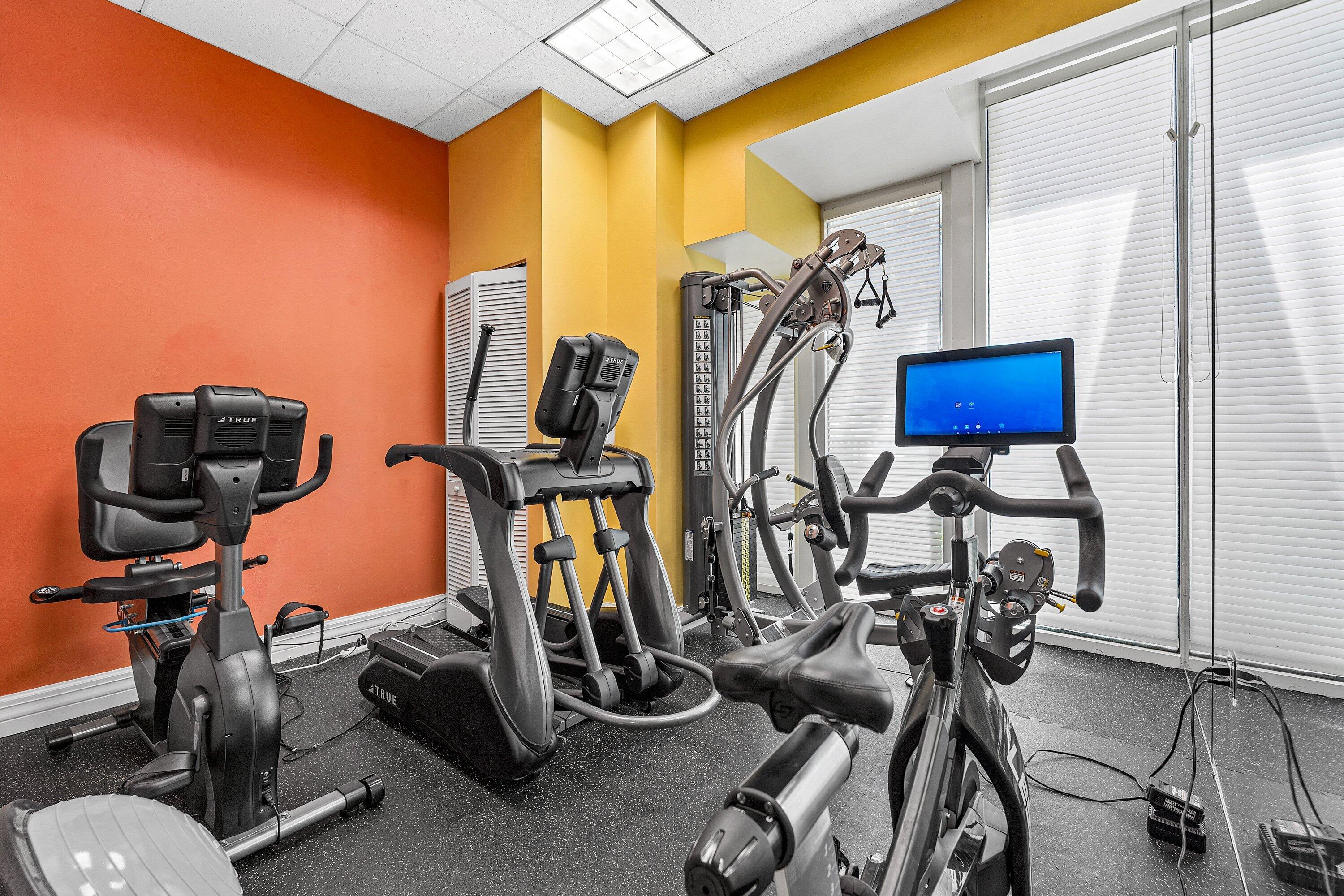 19 Hendricks Fort Lauderdale, FL 33301