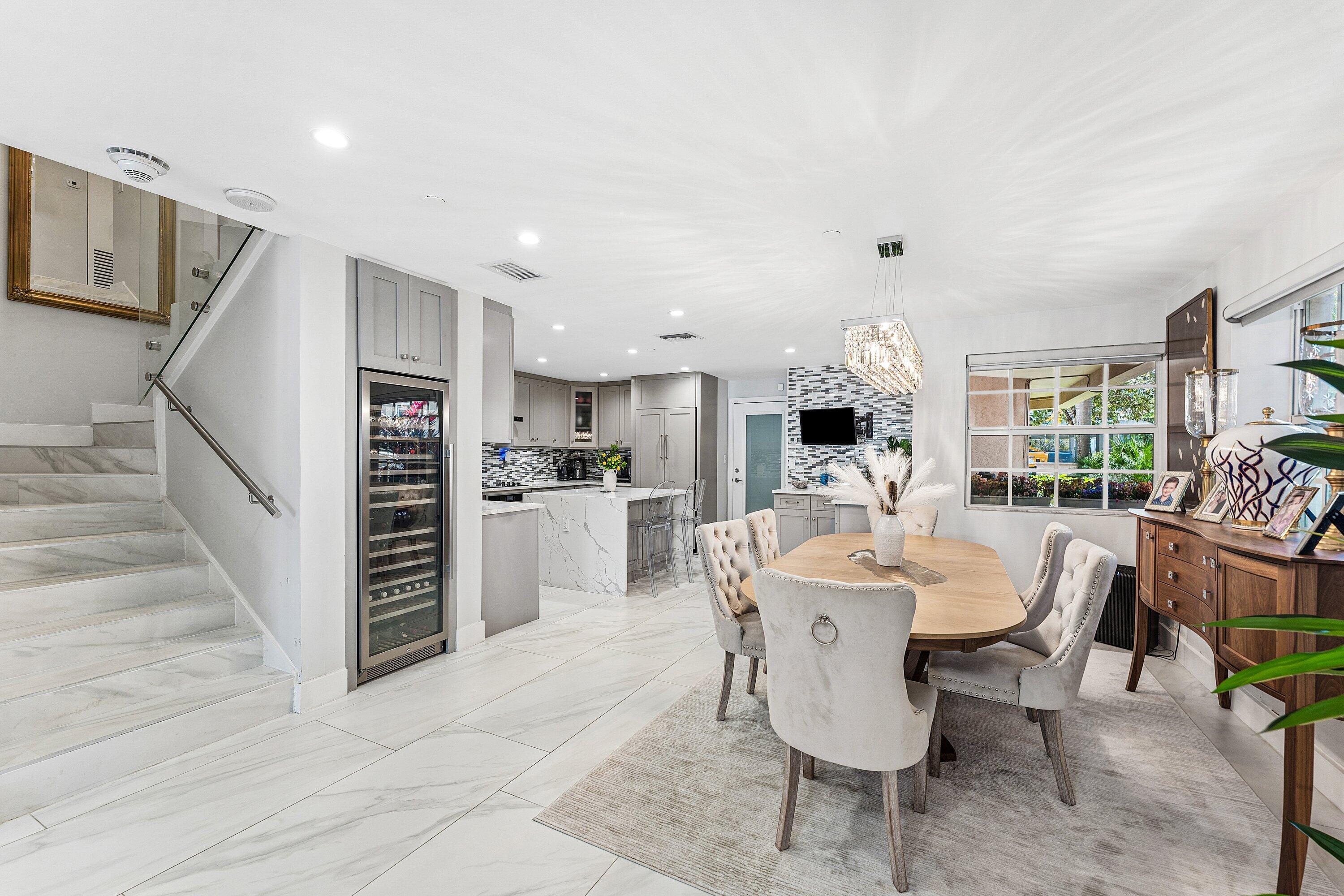 19 Hendricks Fort Lauderdale, FL 33301