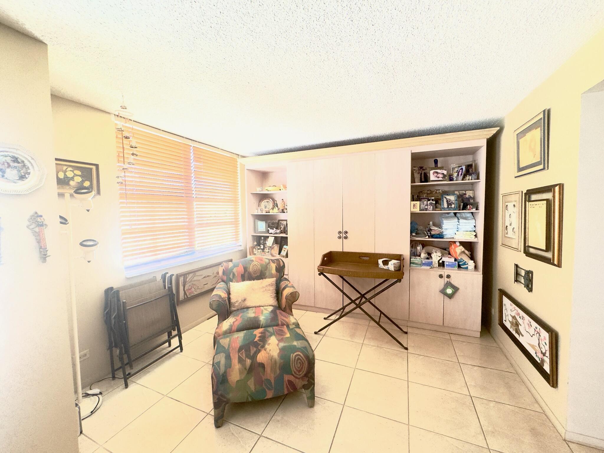 image Winston Towers 1009