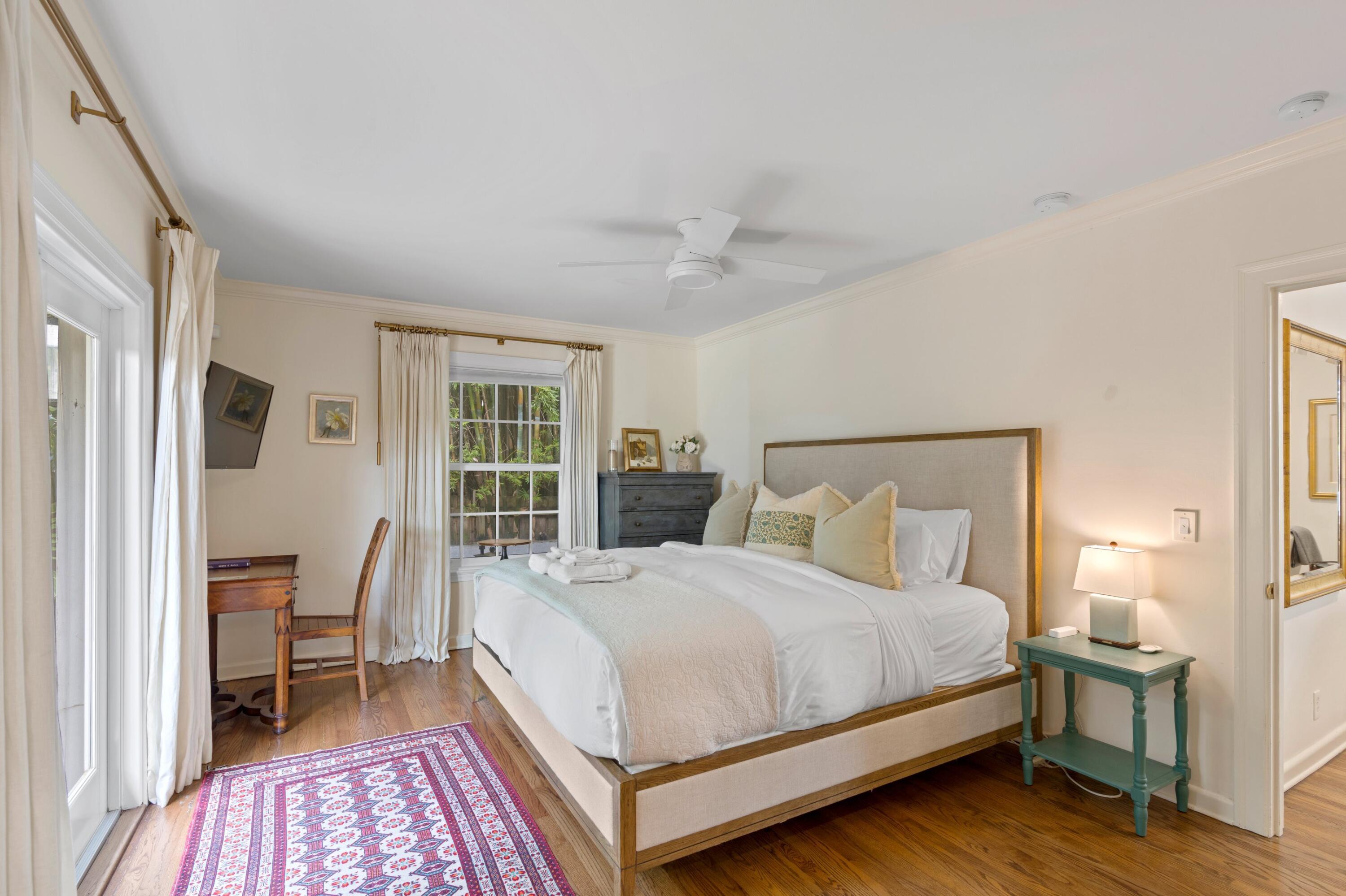 733 Sunset West Palm Beach, FL 33401