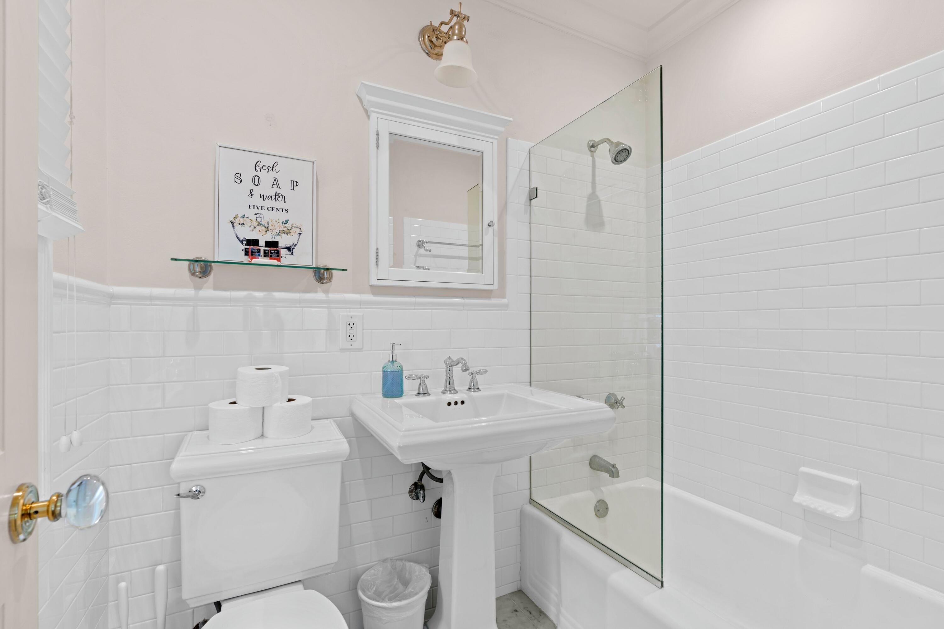 733 Sunset West Palm Beach, FL 33401