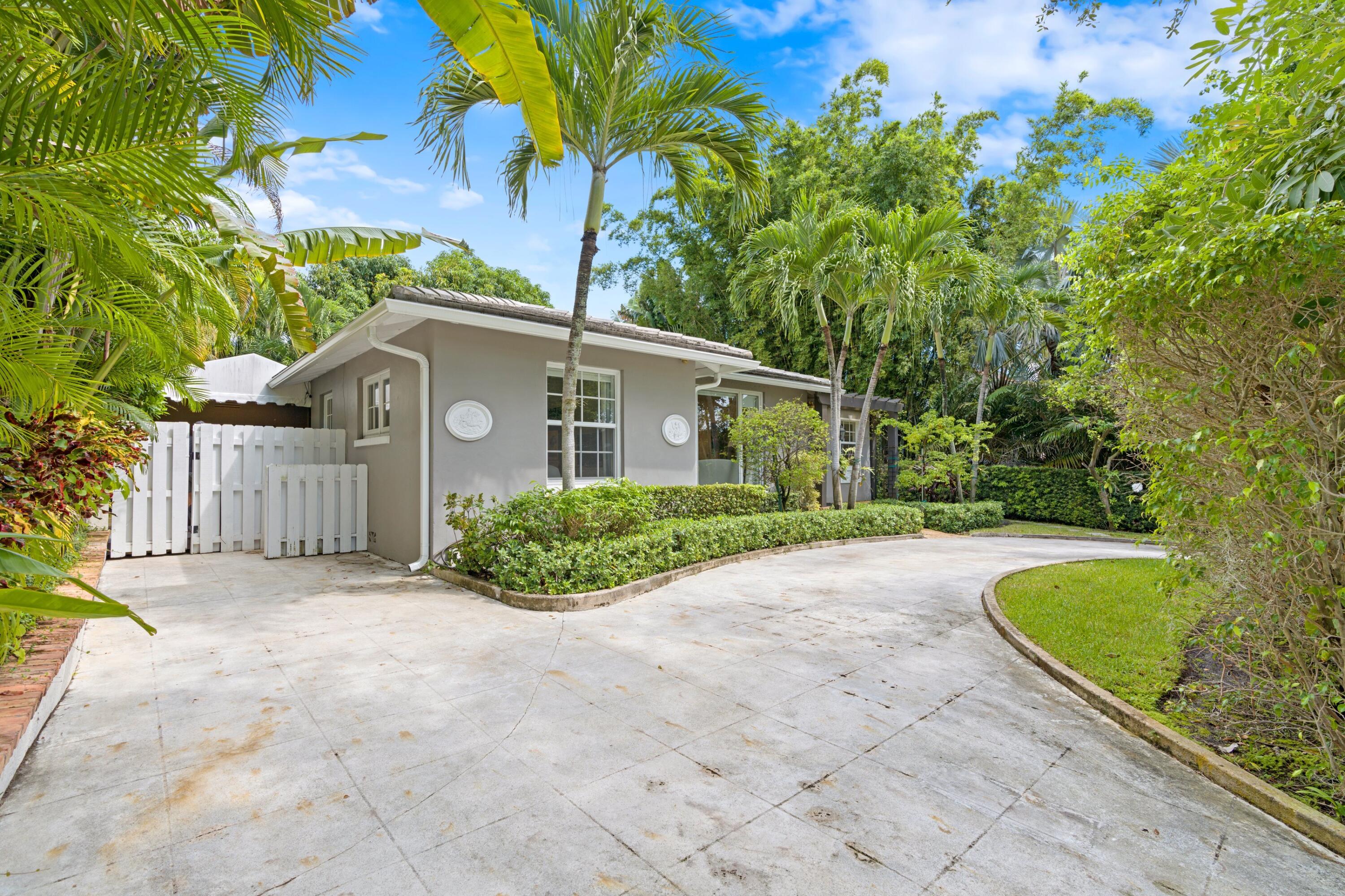733 Sunset West Palm Beach, FL 33401