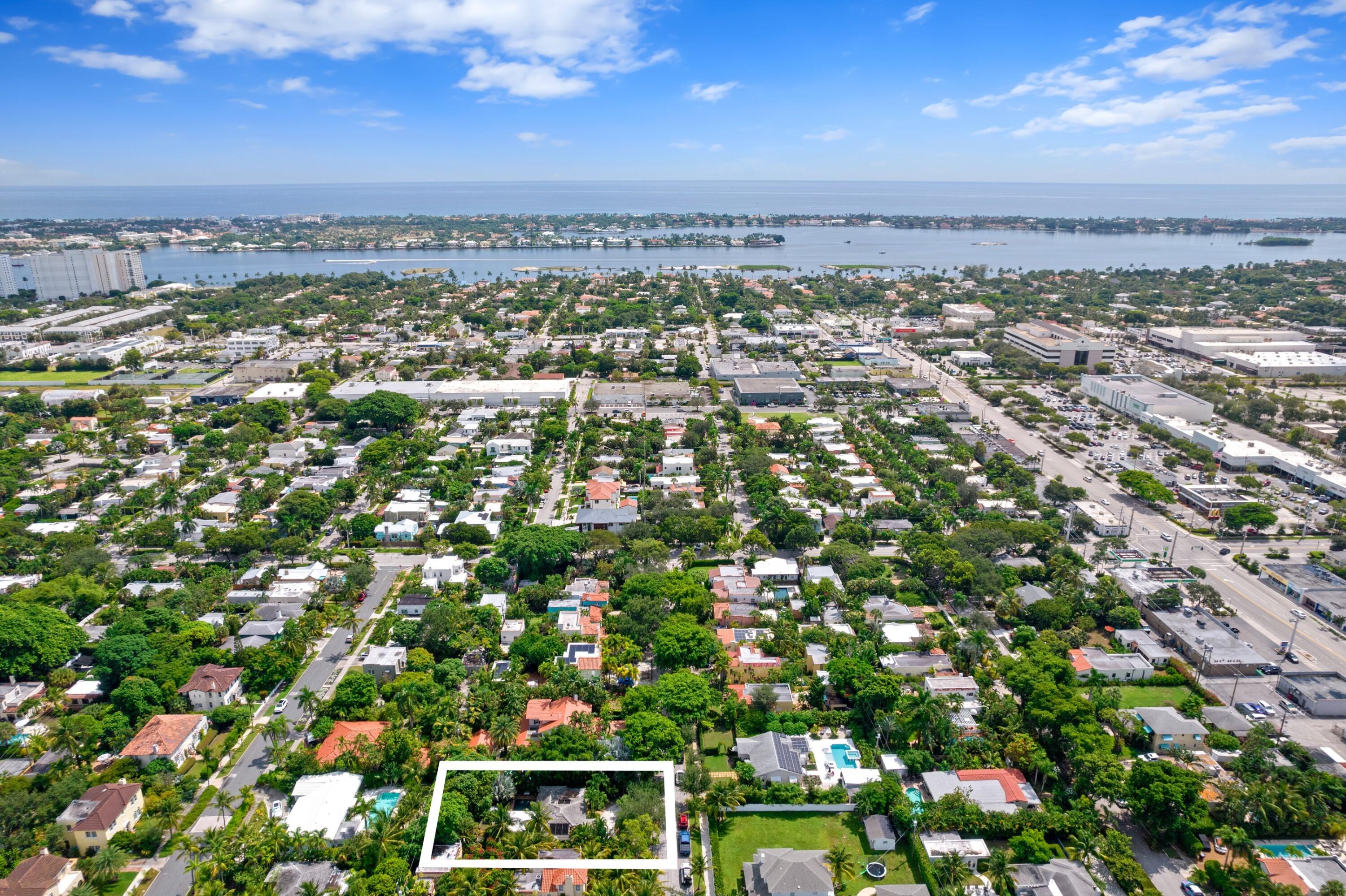 733 Sunset West Palm Beach, FL 33401