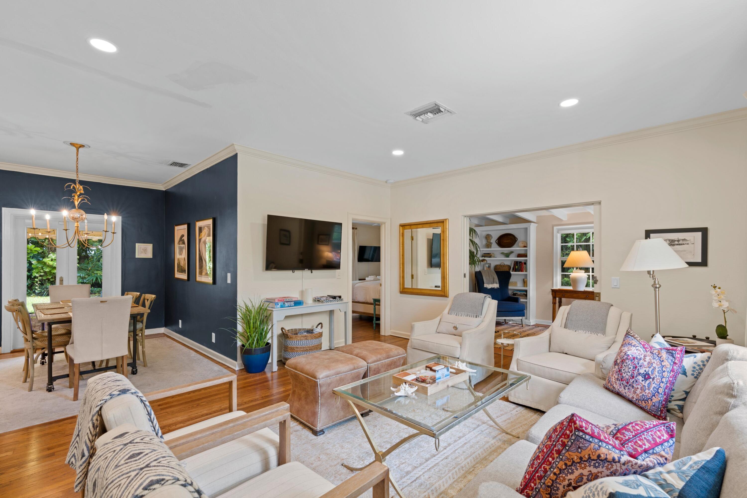 733 Sunset West Palm Beach, FL 33401