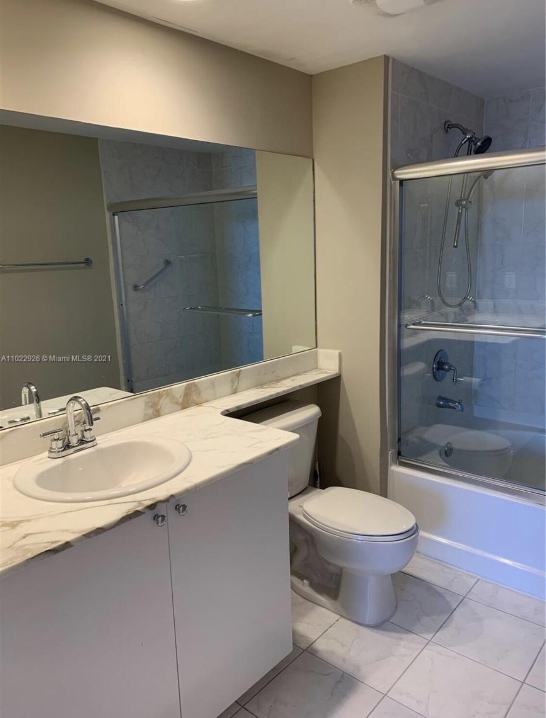 image The Venture at Aventura5