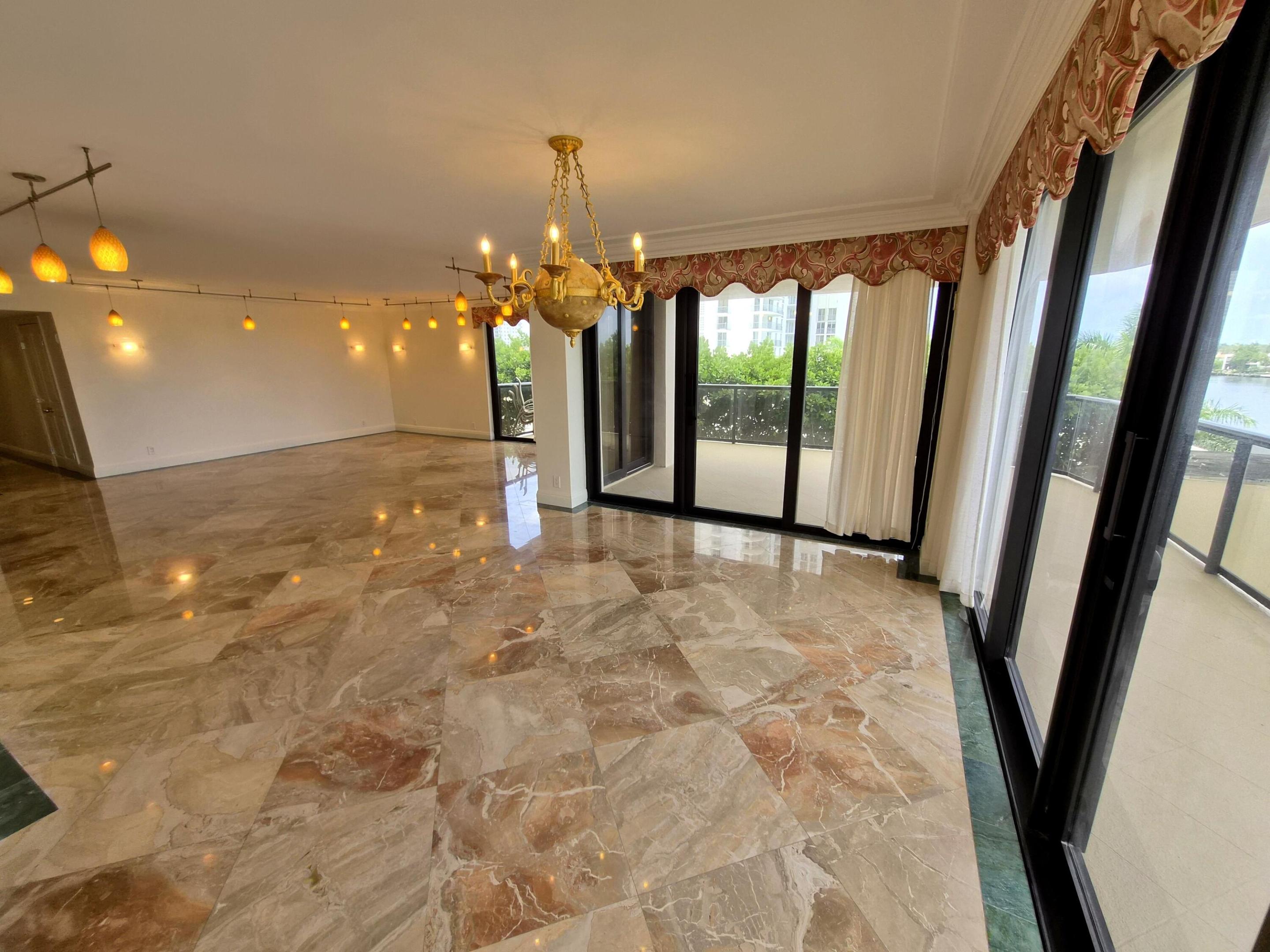 19667 Turnberry #4J Aventura, FL 33180