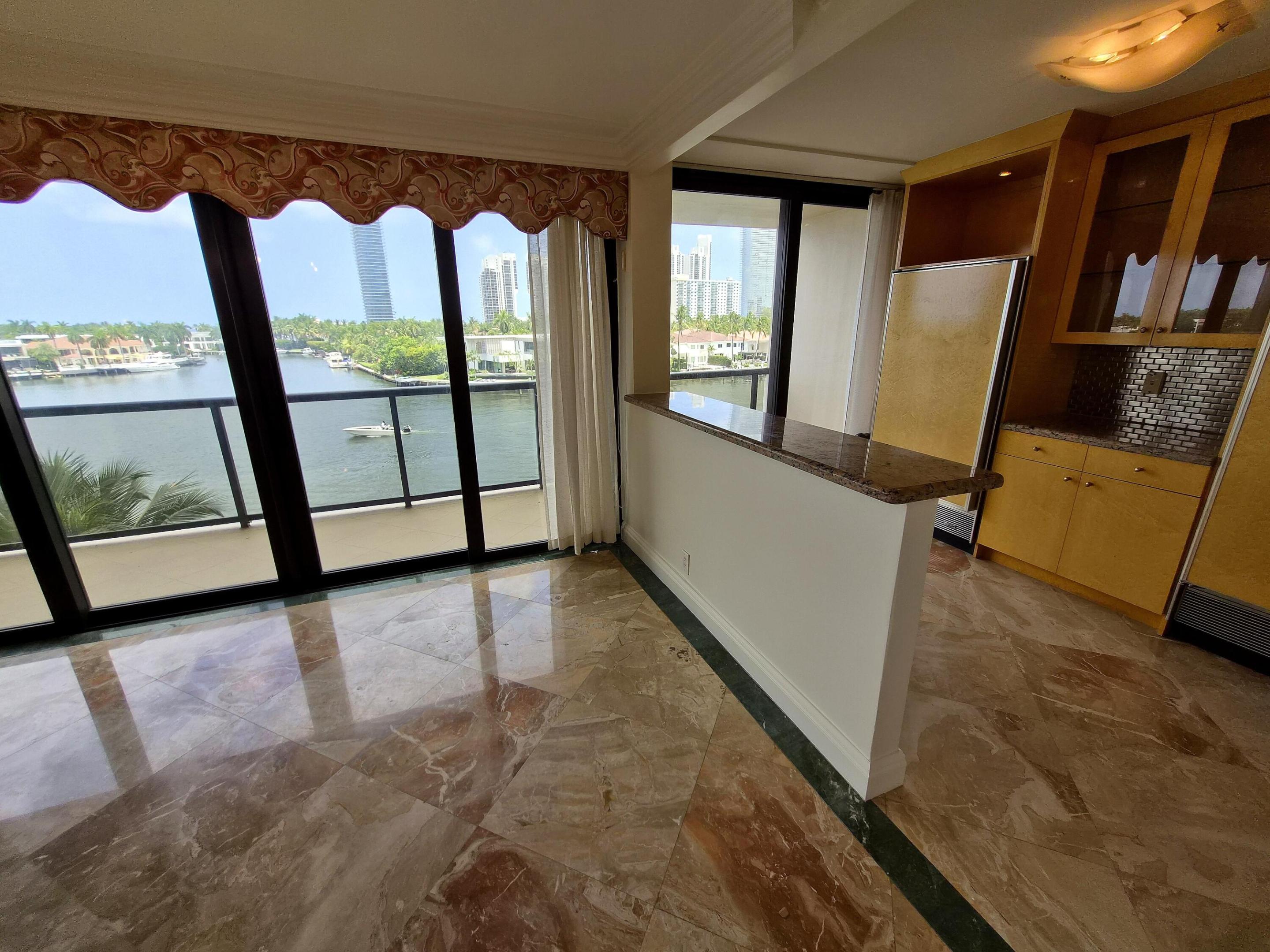 19667 Turnberry #4J Aventura, FL 33180