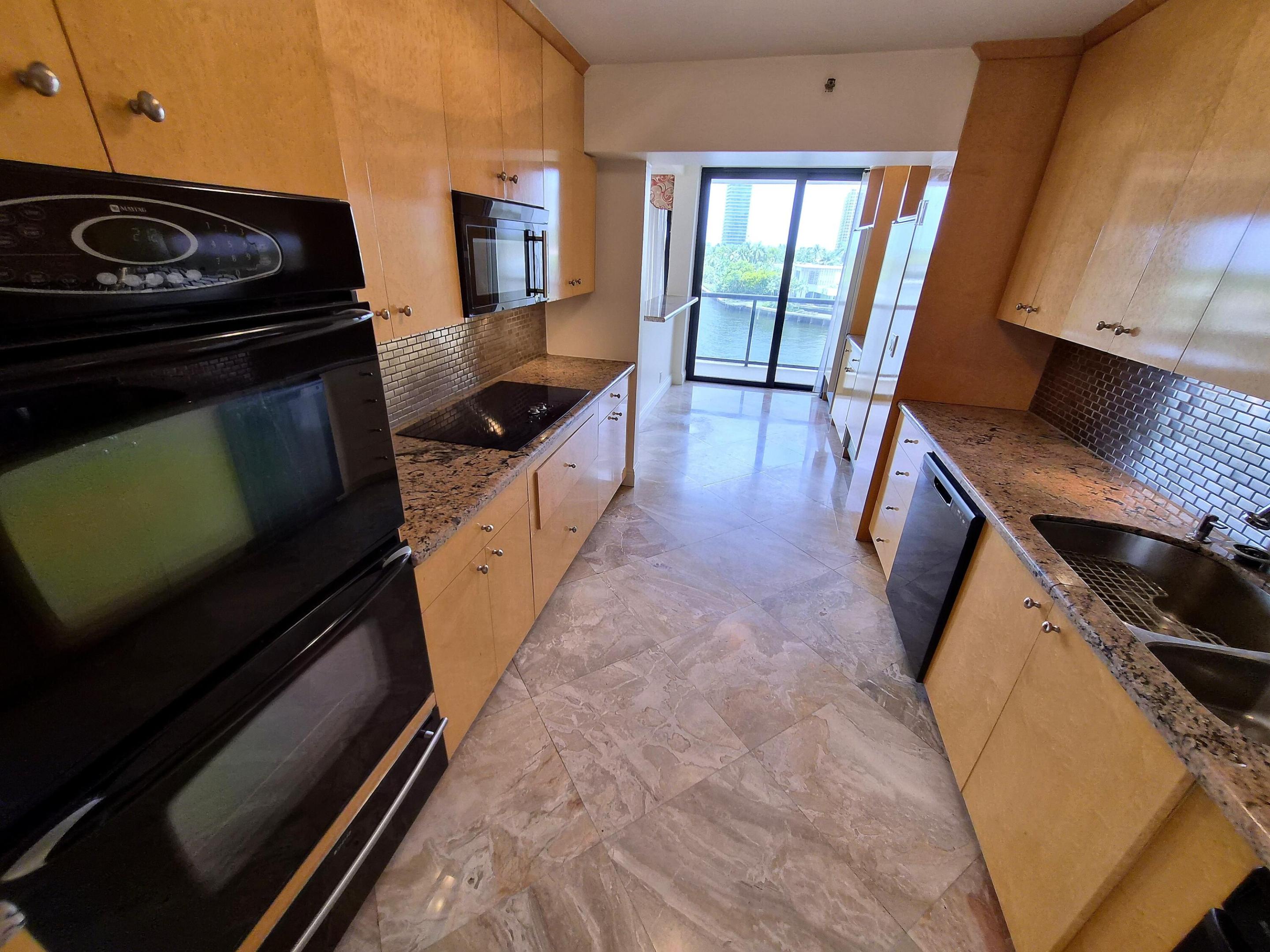 19667 Turnberry #4J Aventura, FL 33180