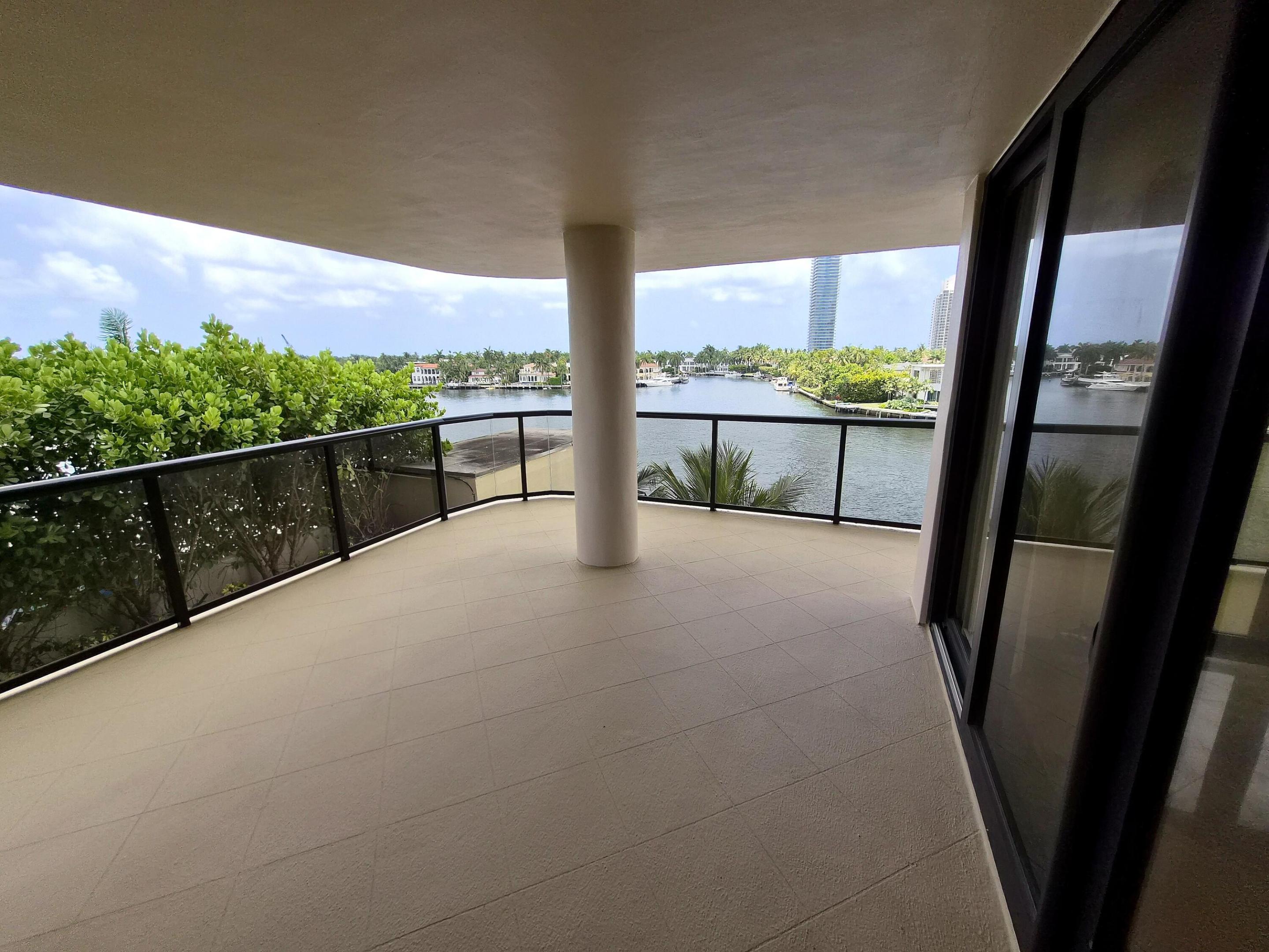 19667 Turnberry #4J Aventura, FL 33180