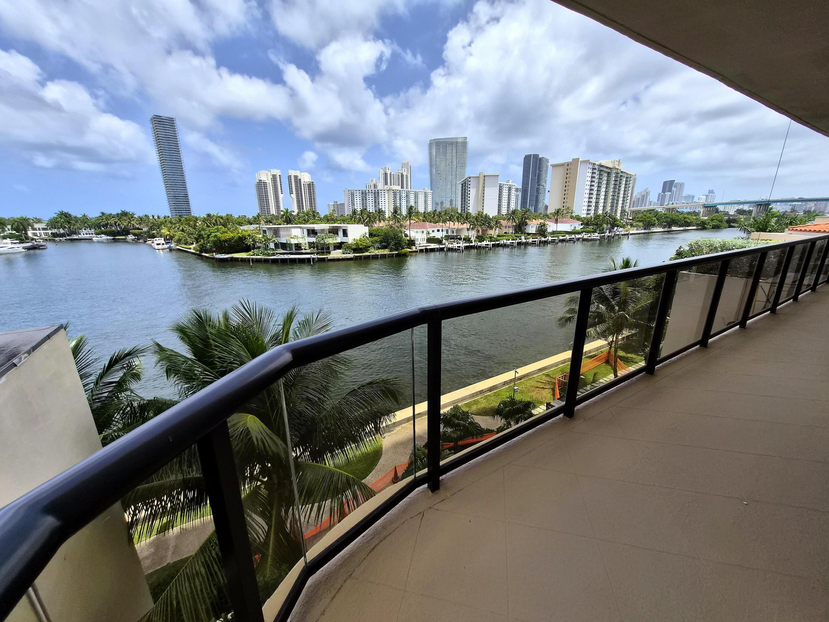 19667 Turnberry #4J Aventura, FL 33180