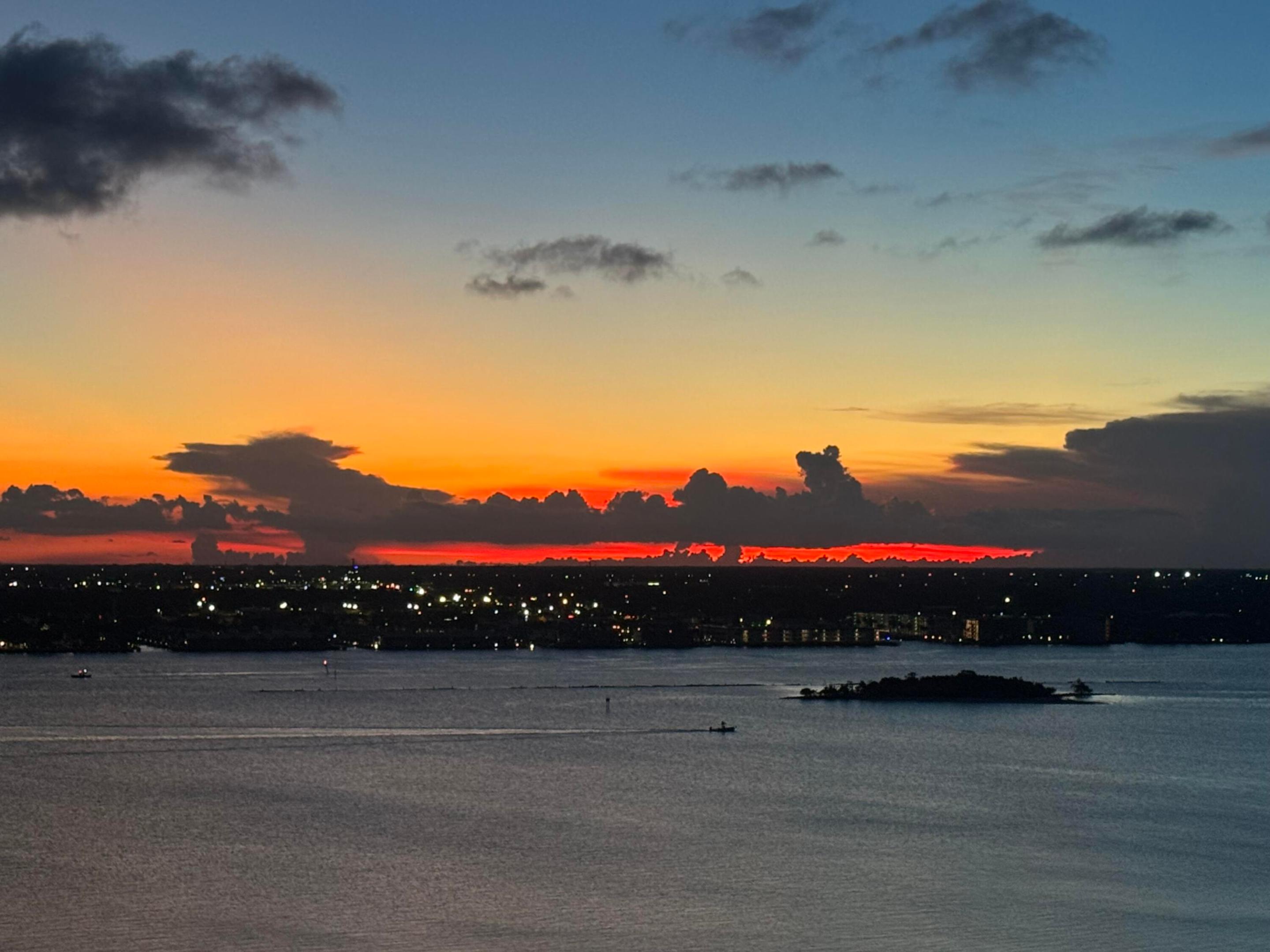 5150 N Ocean #PH 2001 Singer Island, FL 33404