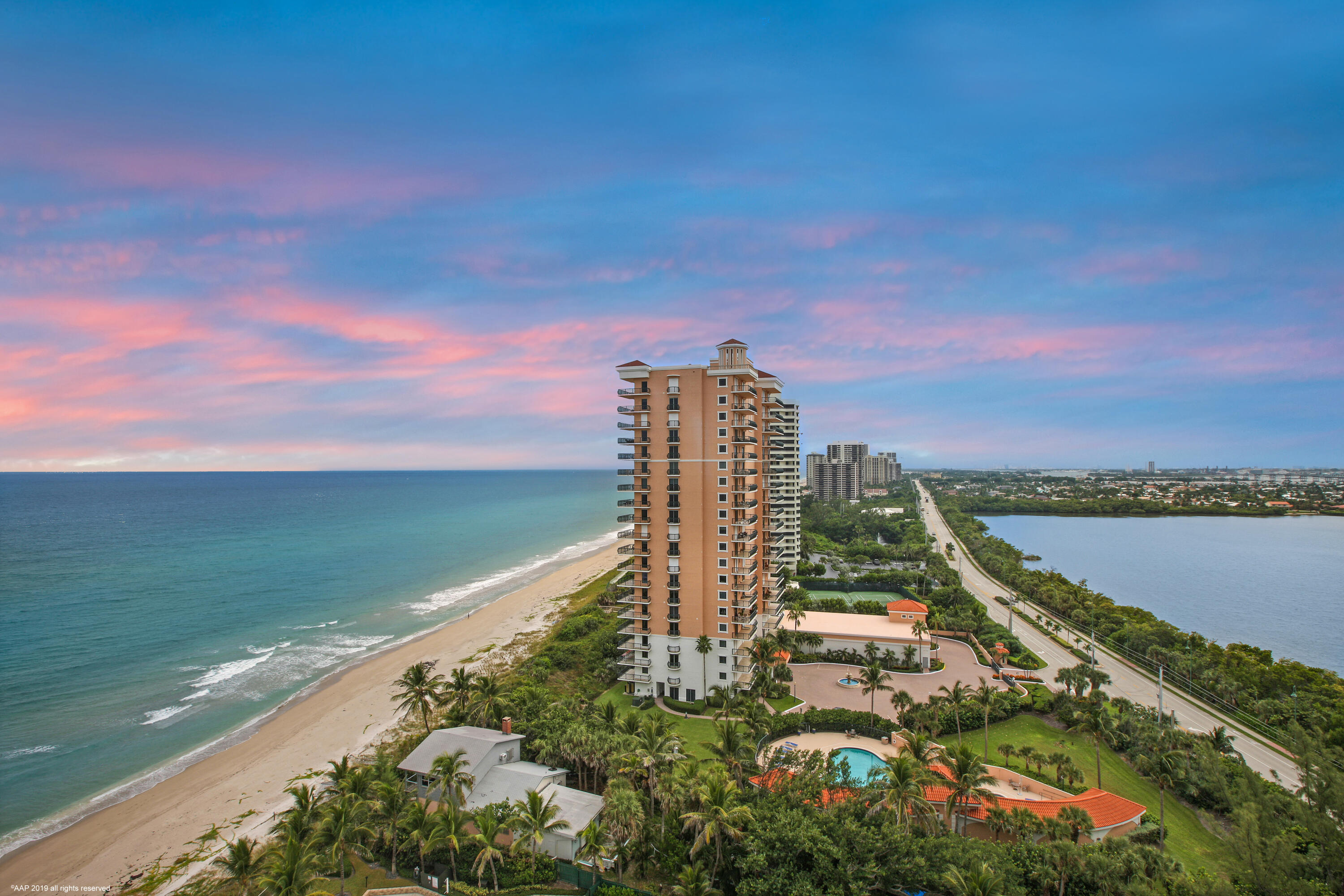 5150 N Ocean #PH 2001 Singer Island, FL 33404