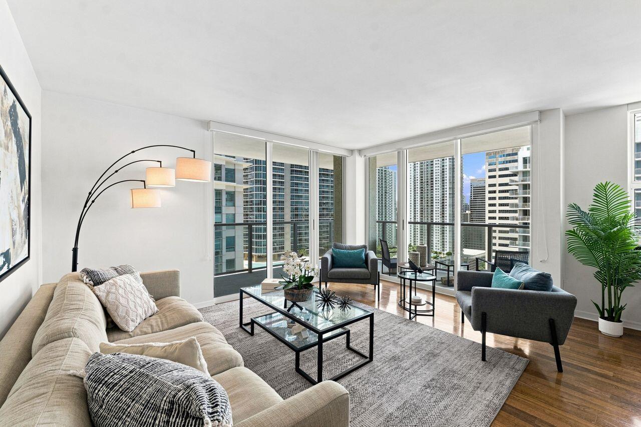 image The Mark on Brickell17