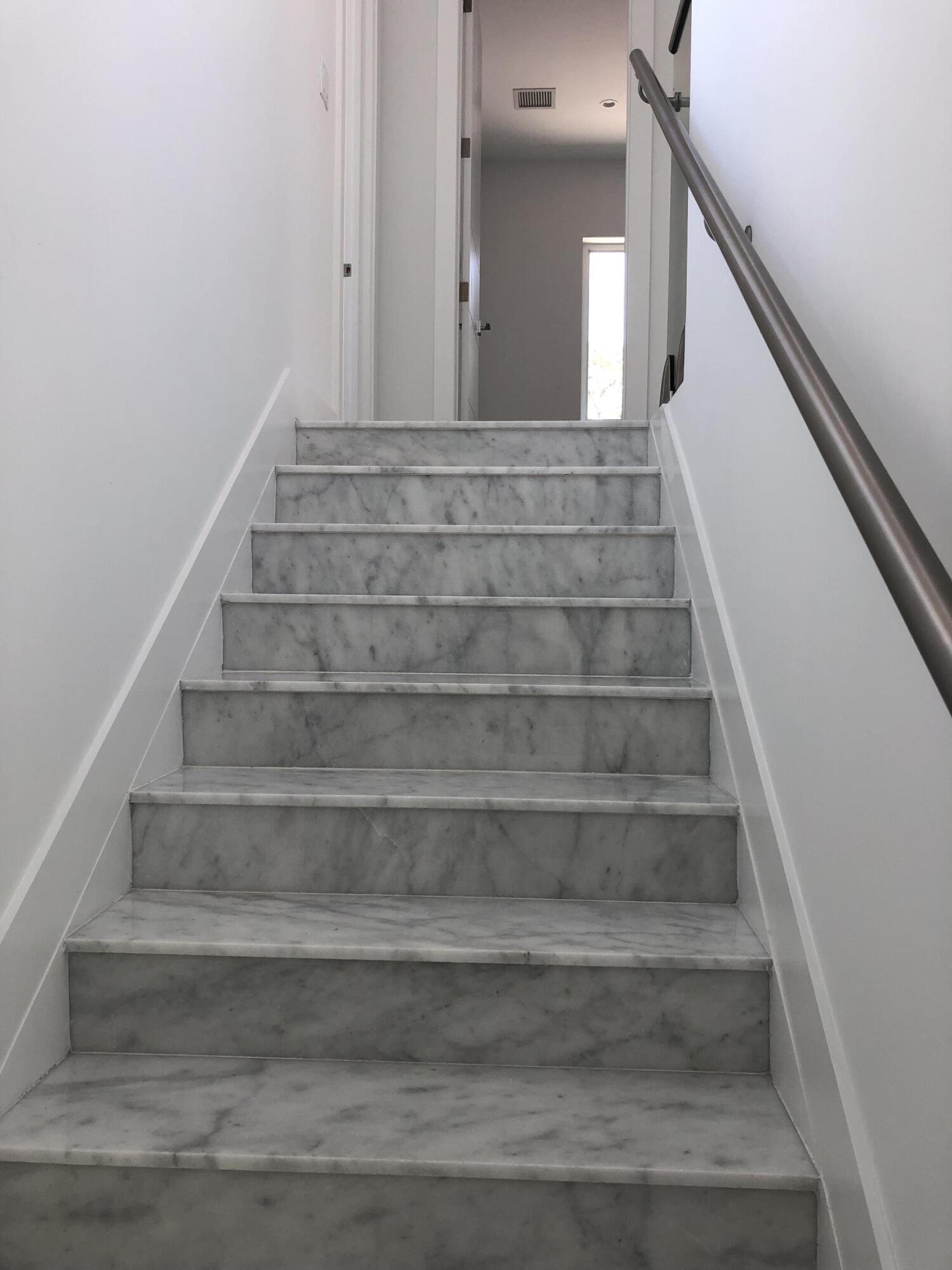 5021 Maggiore Coral Gables, FL 33146