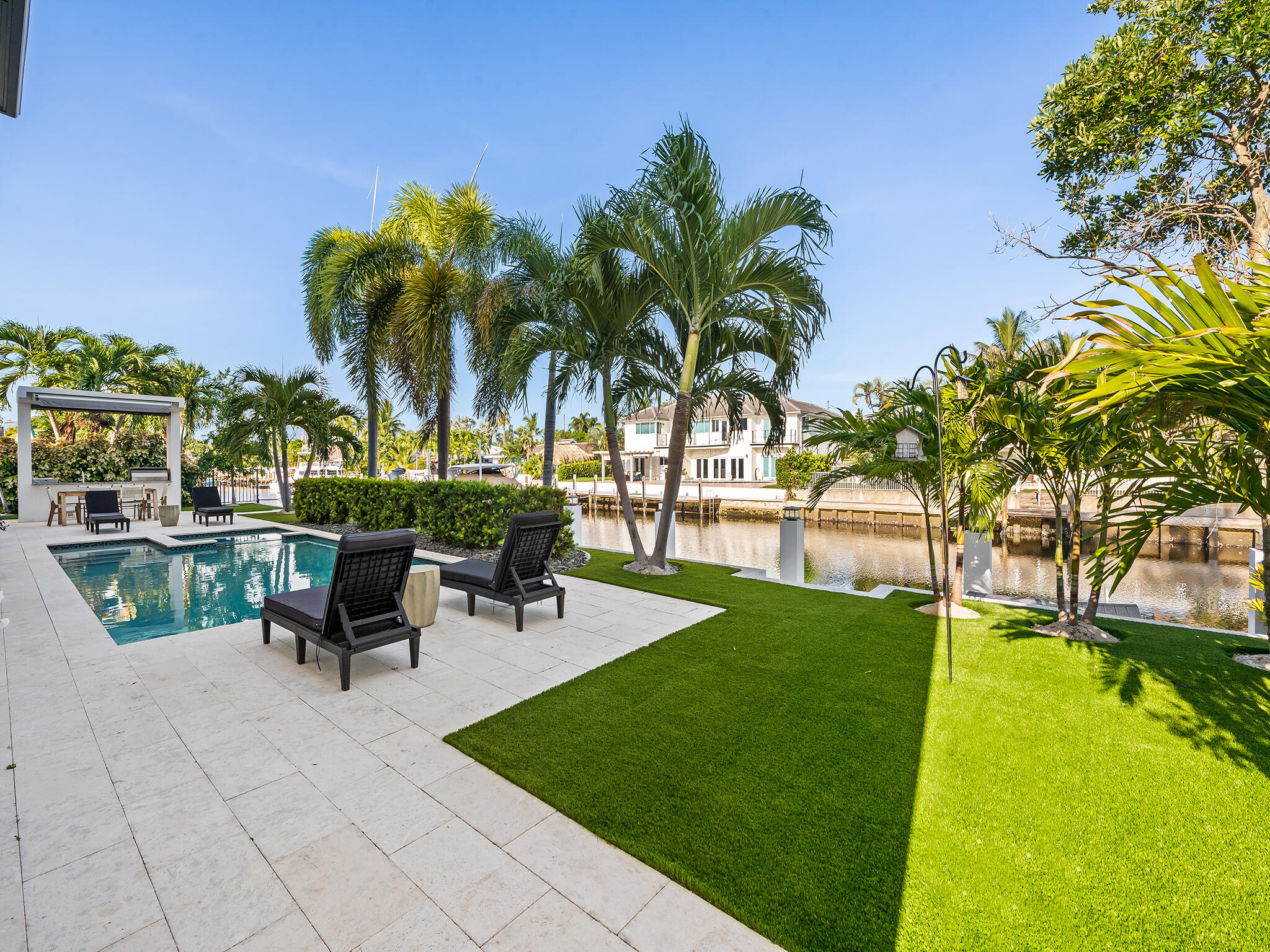 3750 NE 26th Ave Lighthouse Point, FL 33064