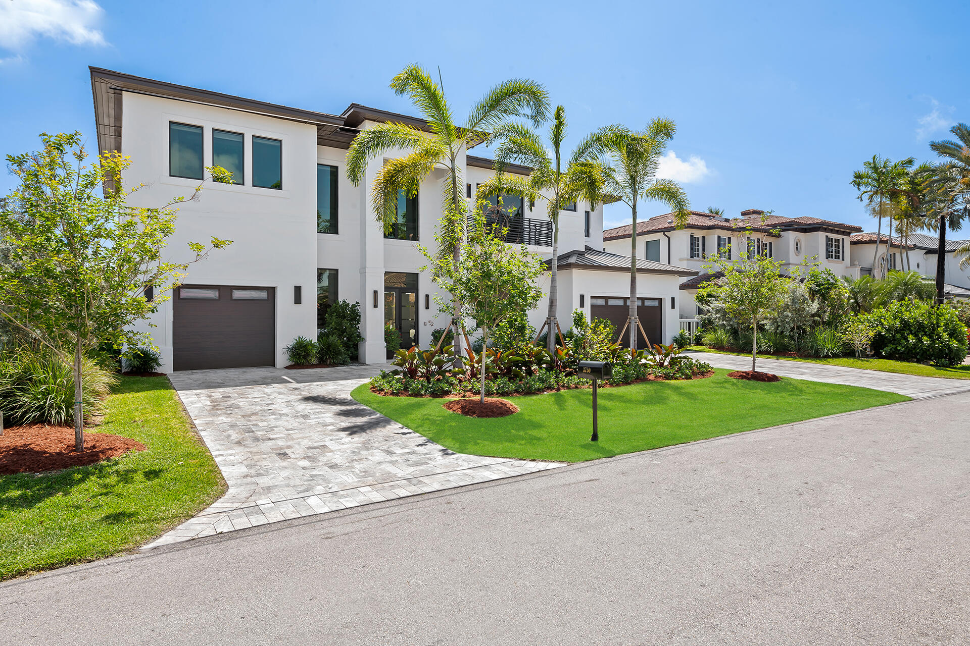 3750 NE 26th Ave Lighthouse Point, FL 33064