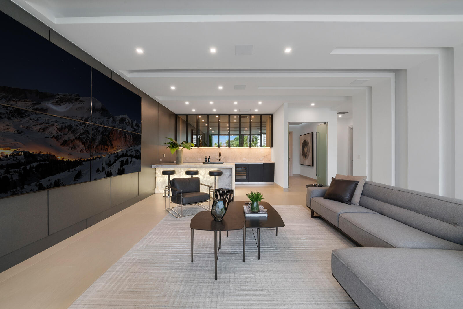 414 Royal Plz Dr Fort Lauderdale, FL 33301