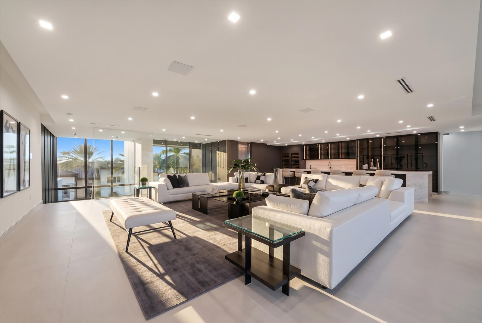 414 Royal Plz Dr Fort Lauderdale, FL 33301