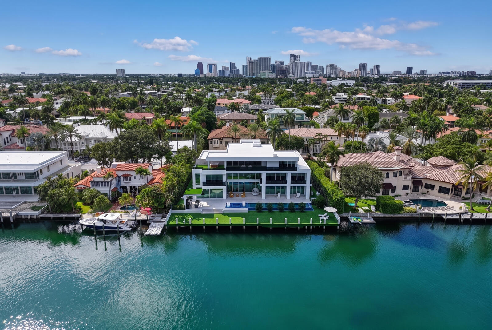 414 Royal Plz Dr Fort Lauderdale, FL 33301
