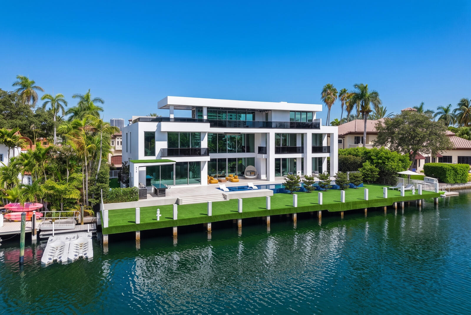 414 Royal Plz Dr Fort Lauderdale, FL 33301