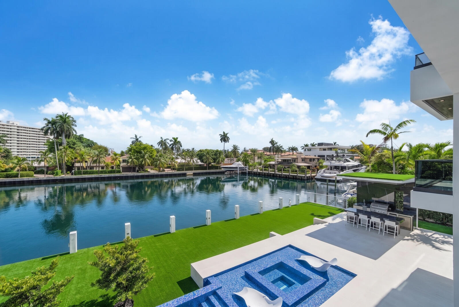 414 Royal Plz Dr Fort Lauderdale, FL 33301