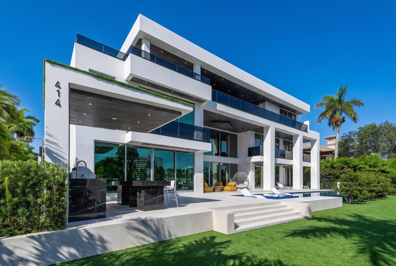 414 Royal Plz Dr Fort Lauderdale, FL 33301