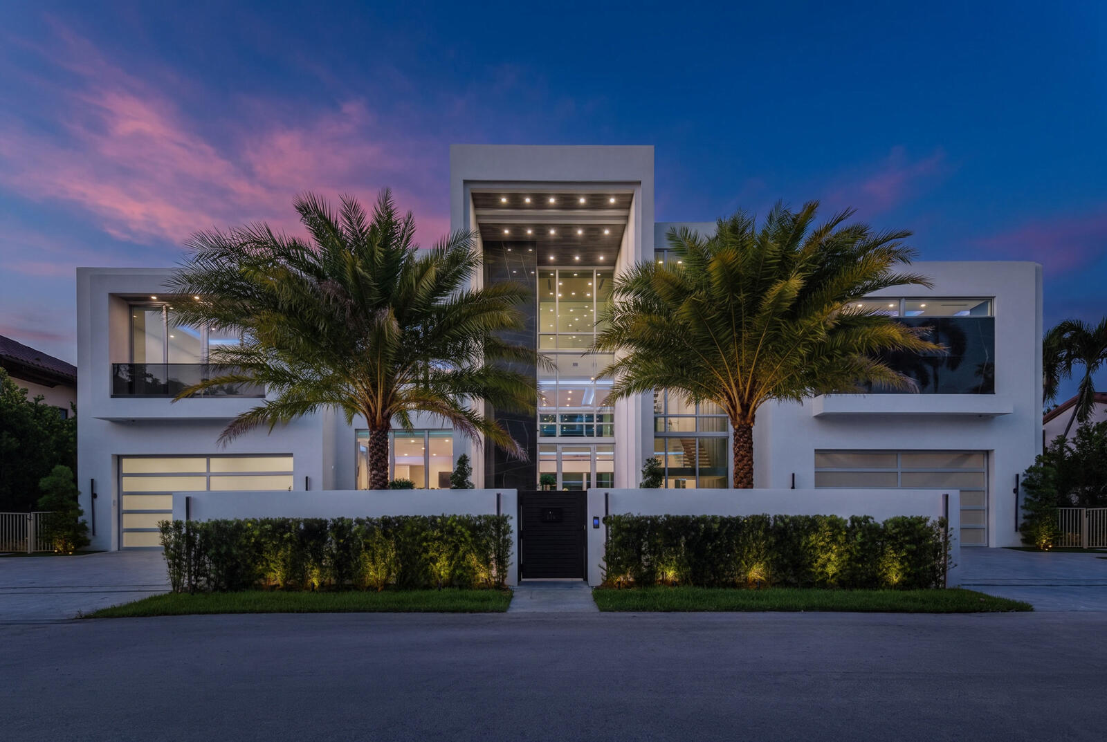 414 Royal Plz Dr Fort Lauderdale, FL 33301