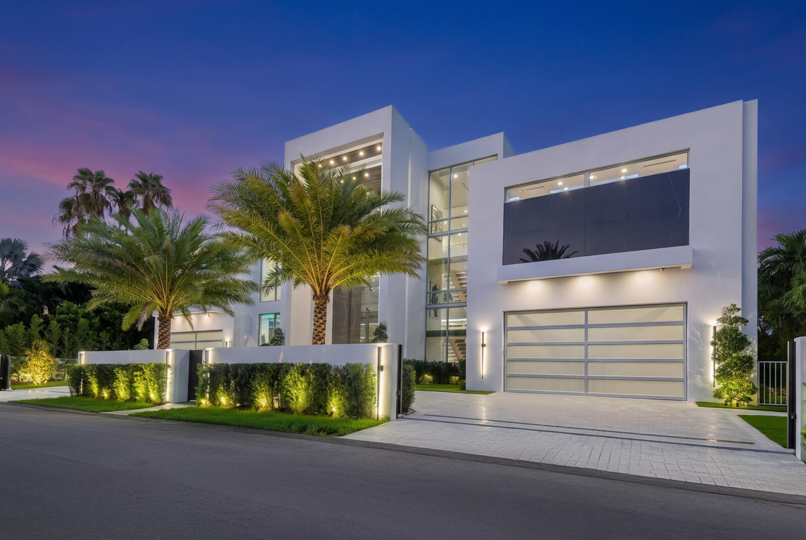 414 Royal Plz Dr Fort Lauderdale, FL 33301