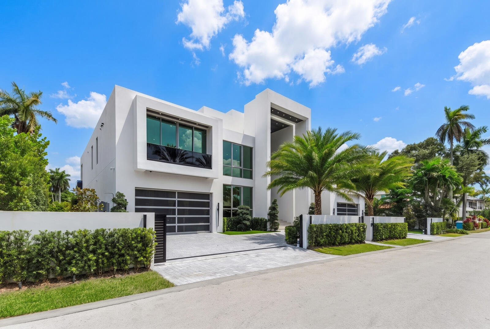 414 Royal Plz Dr Fort Lauderdale, FL 33301
