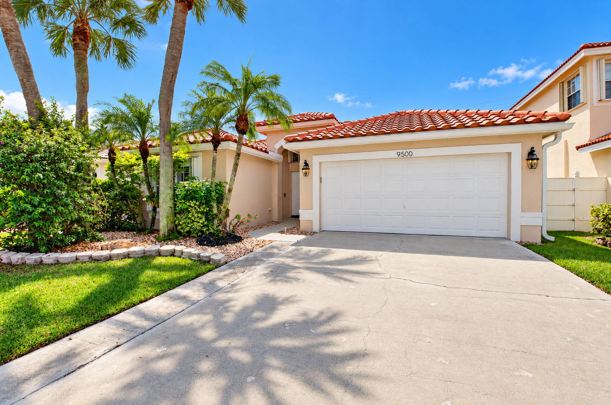 9500 Fox Trot Ln
