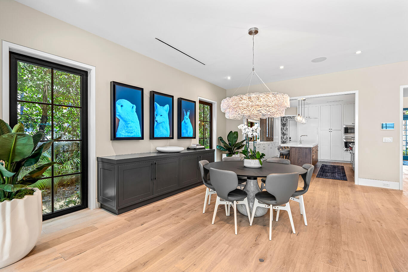 412 Brazilian Ave Palm Beach, FL 33480