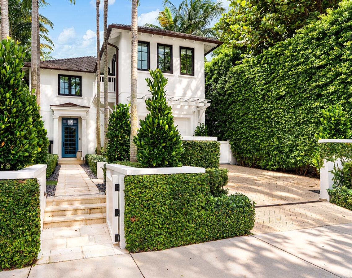 412 Brazilian Ave Palm Beach, FL 33480