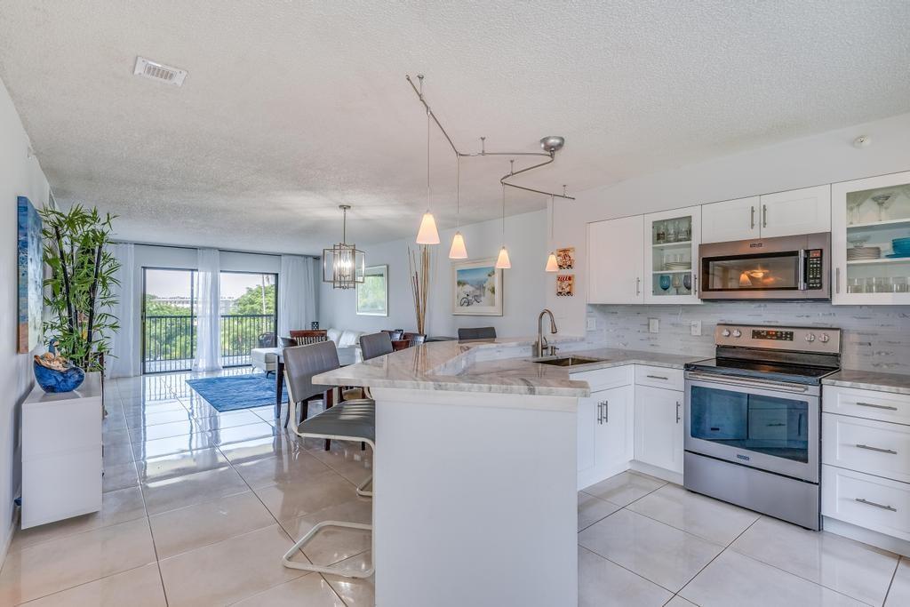 2205 S Cypress Bend Dr #503