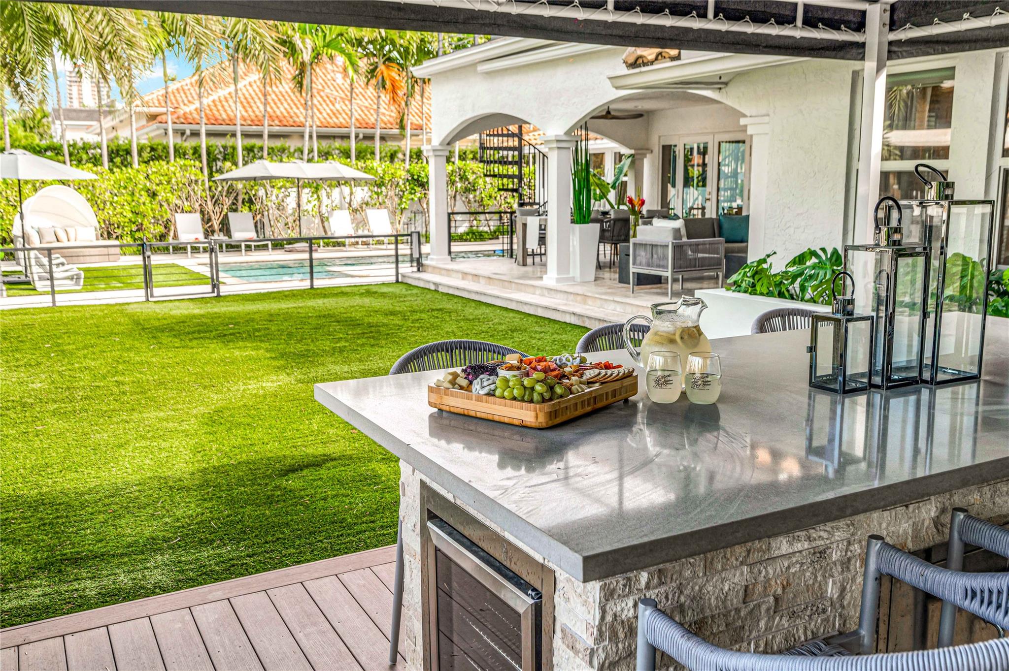 2323 Delmar Pl Fort Lauderdale, FL 33301