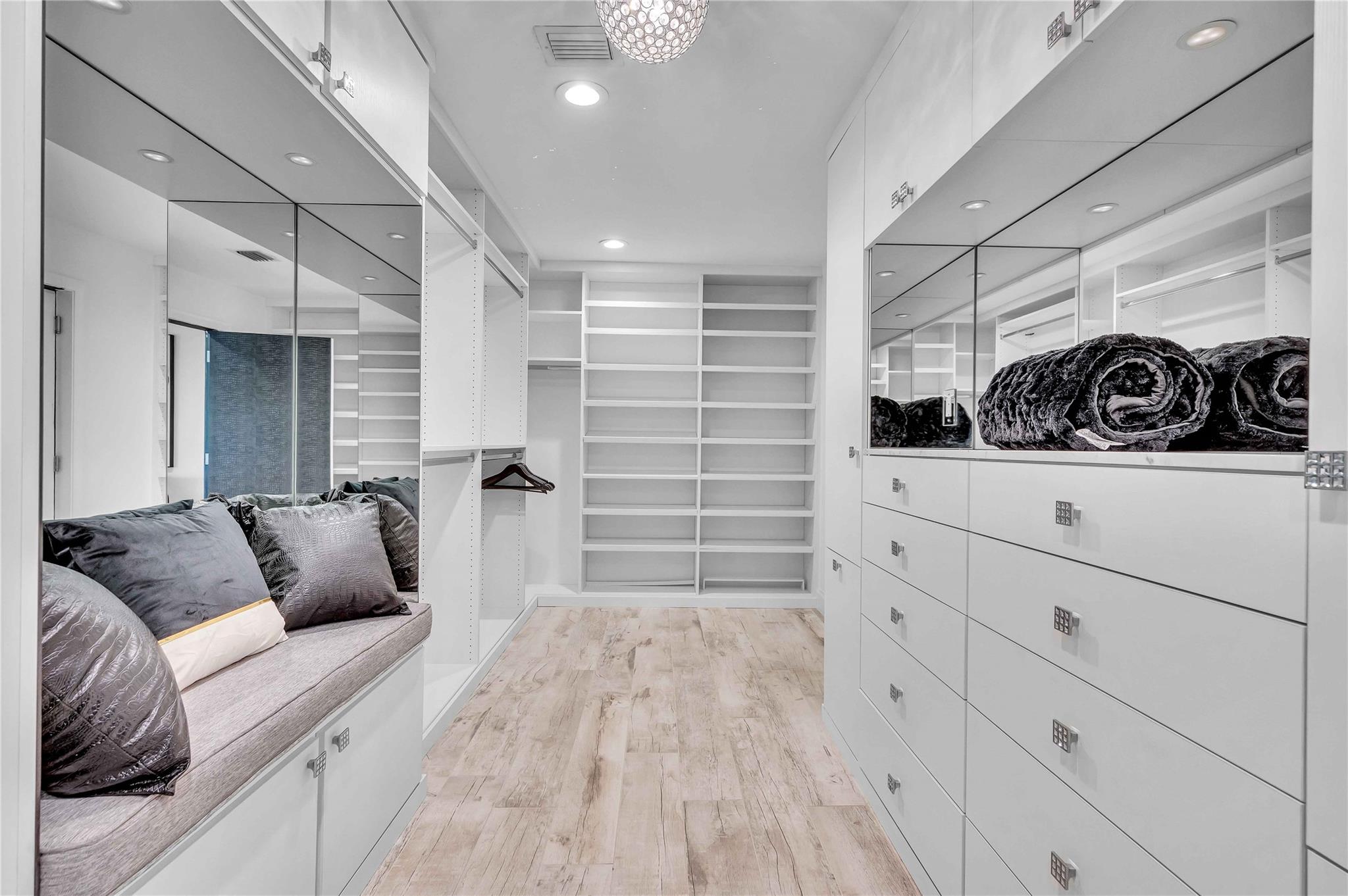 2323 Delmar Pl Fort Lauderdale, FL 33301