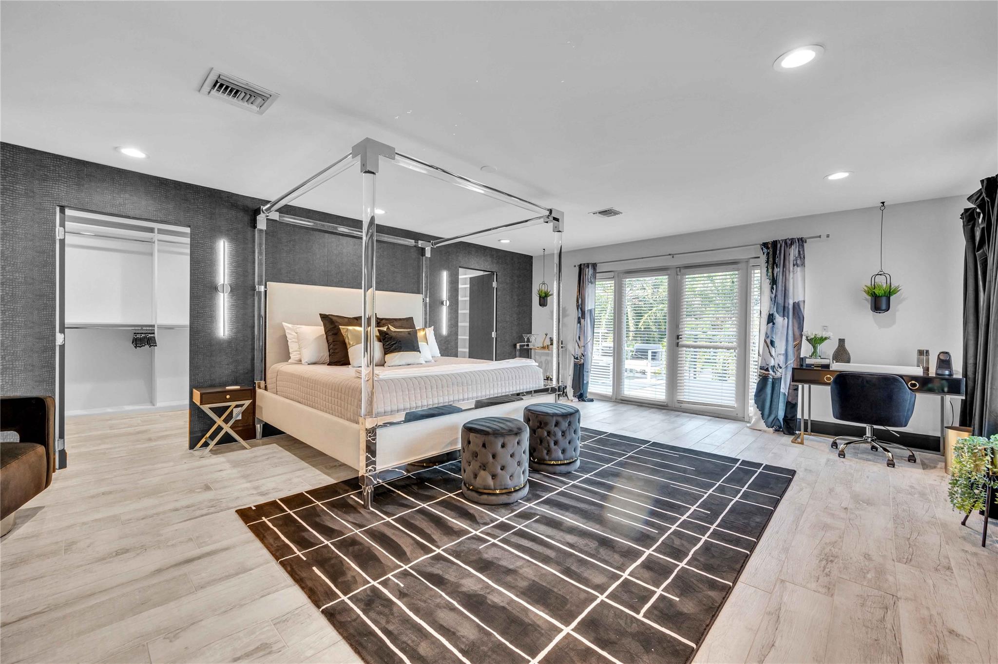 2323 Delmar Pl Fort Lauderdale, FL 33301