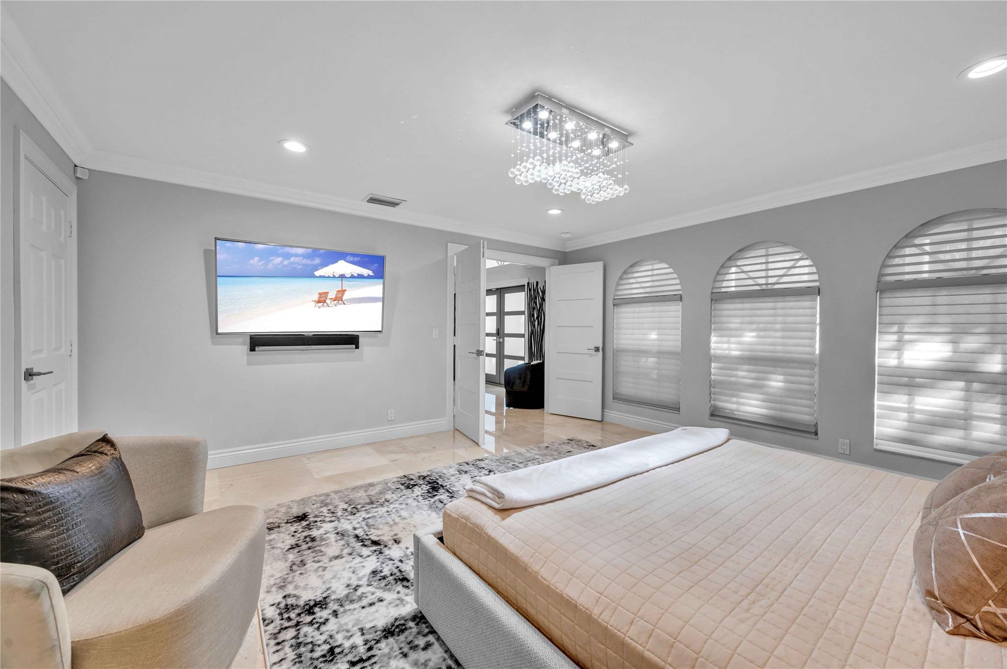 2323 Delmar Pl Fort Lauderdale, FL 33301