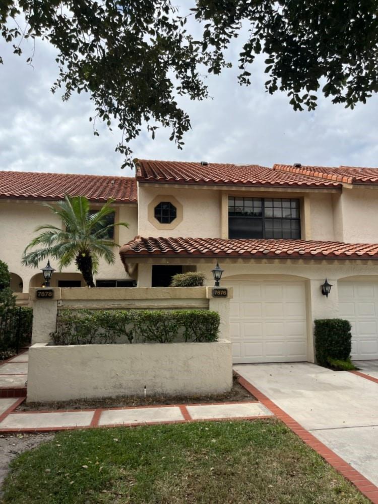 7876 La Mirada Dr