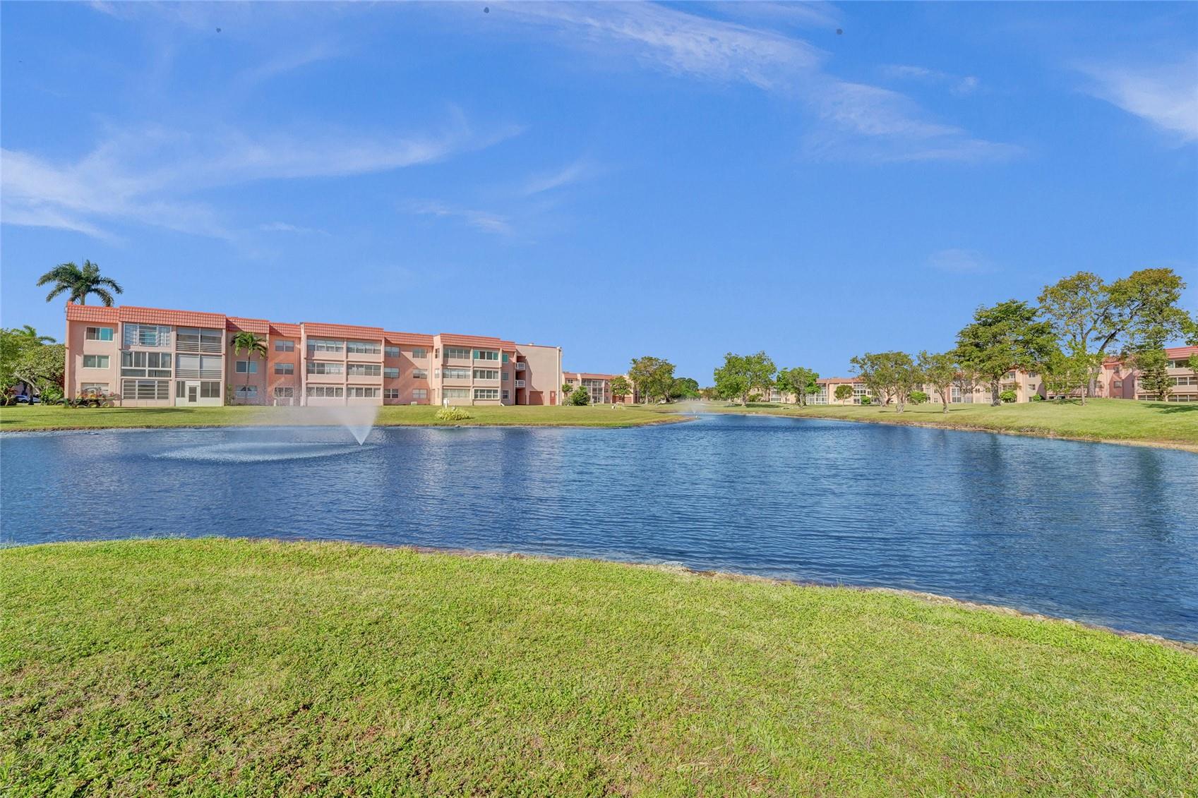9421 Sunrise Lks Blvd #206