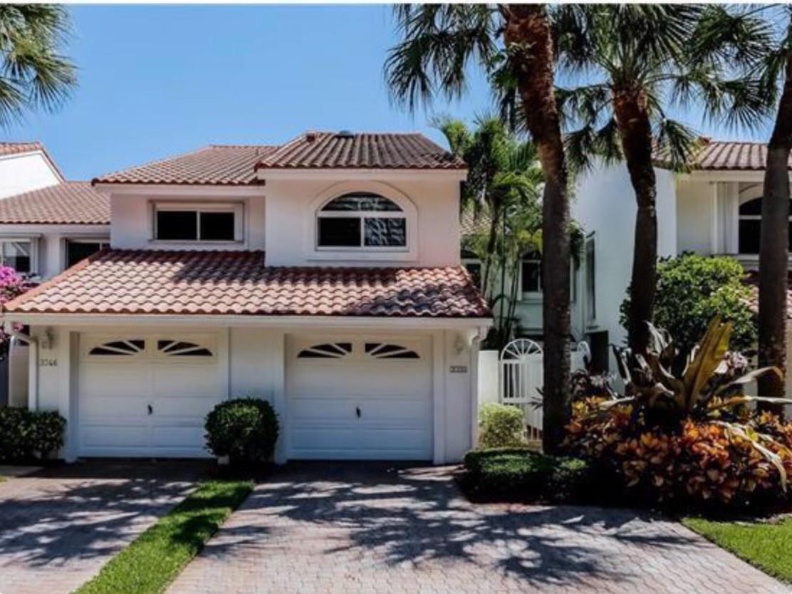 3744 NE 209th Ter