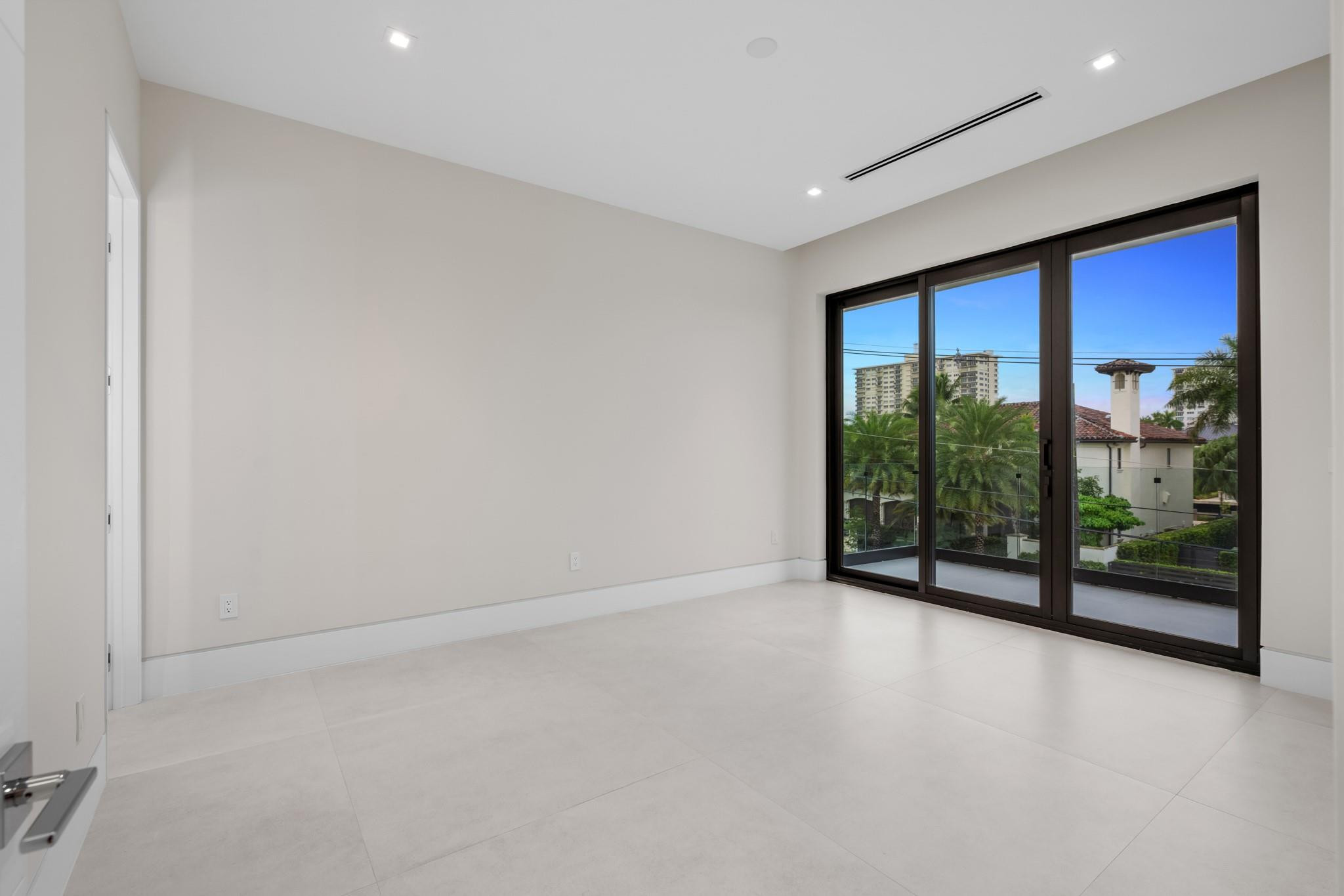 2405 Castilla Fort Lauderdale, FL 33301