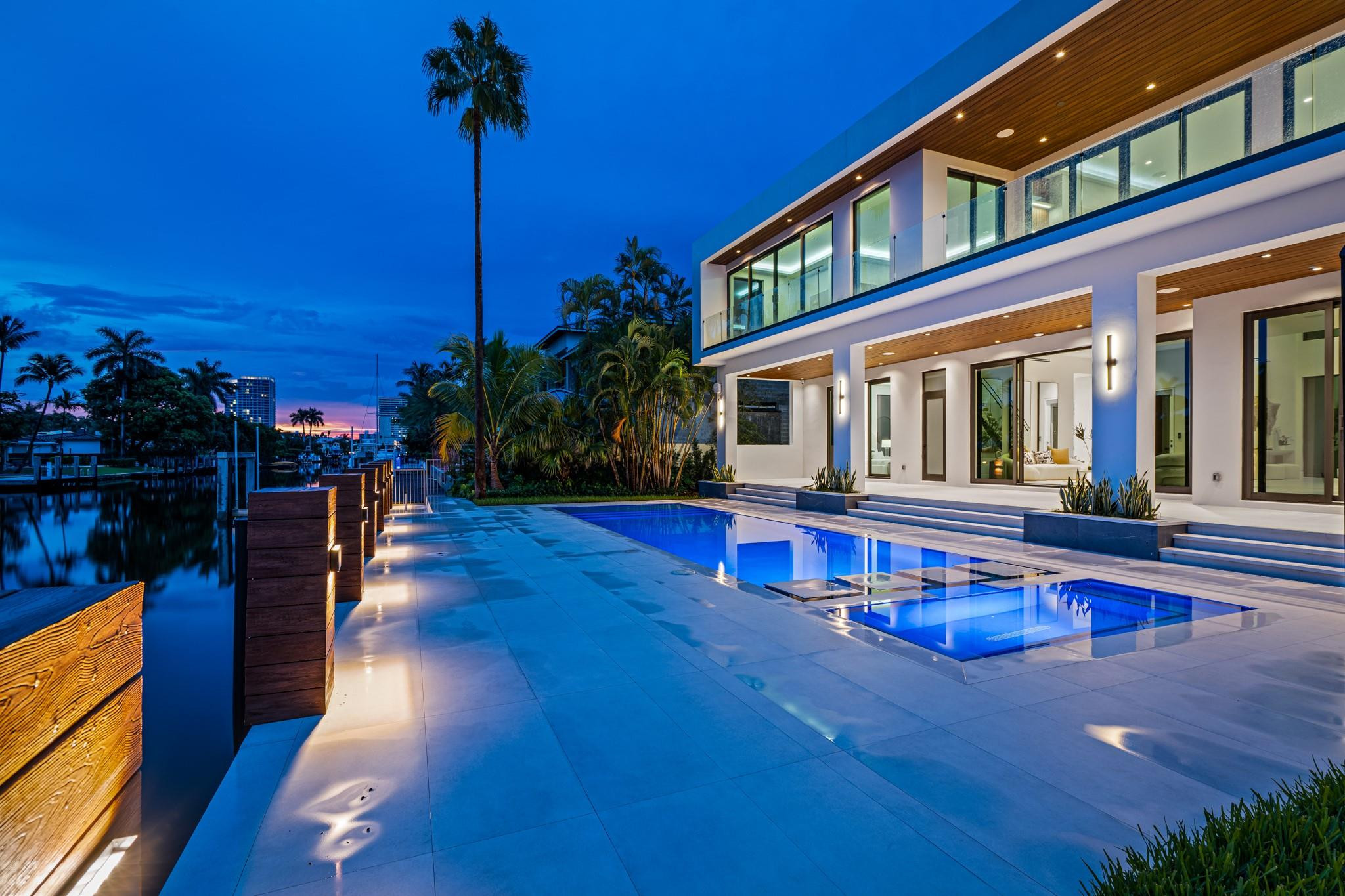 2405 Castilla Fort Lauderdale, FL 33301